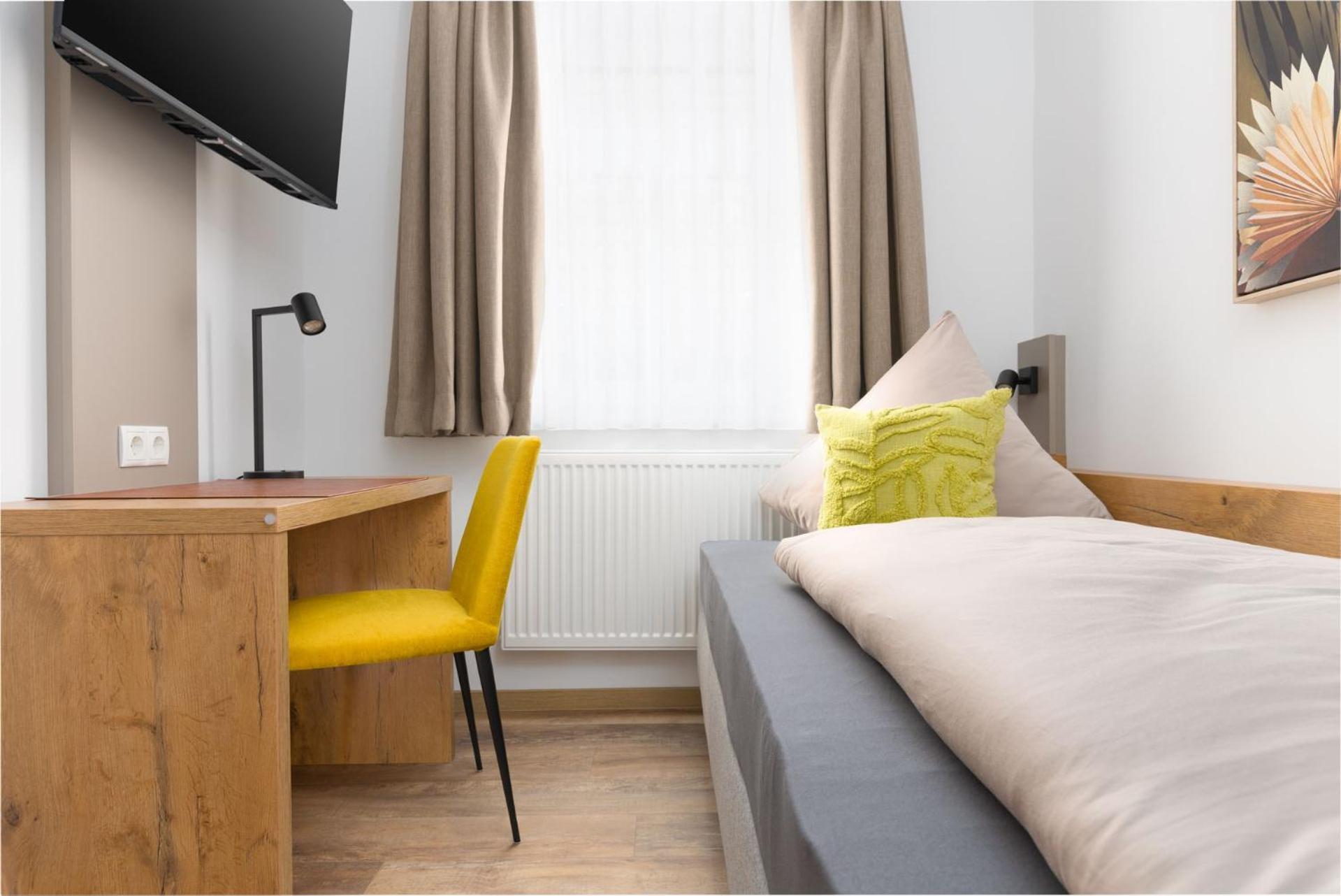 Hotel Zur Traube Uffenheim Buitenkant foto