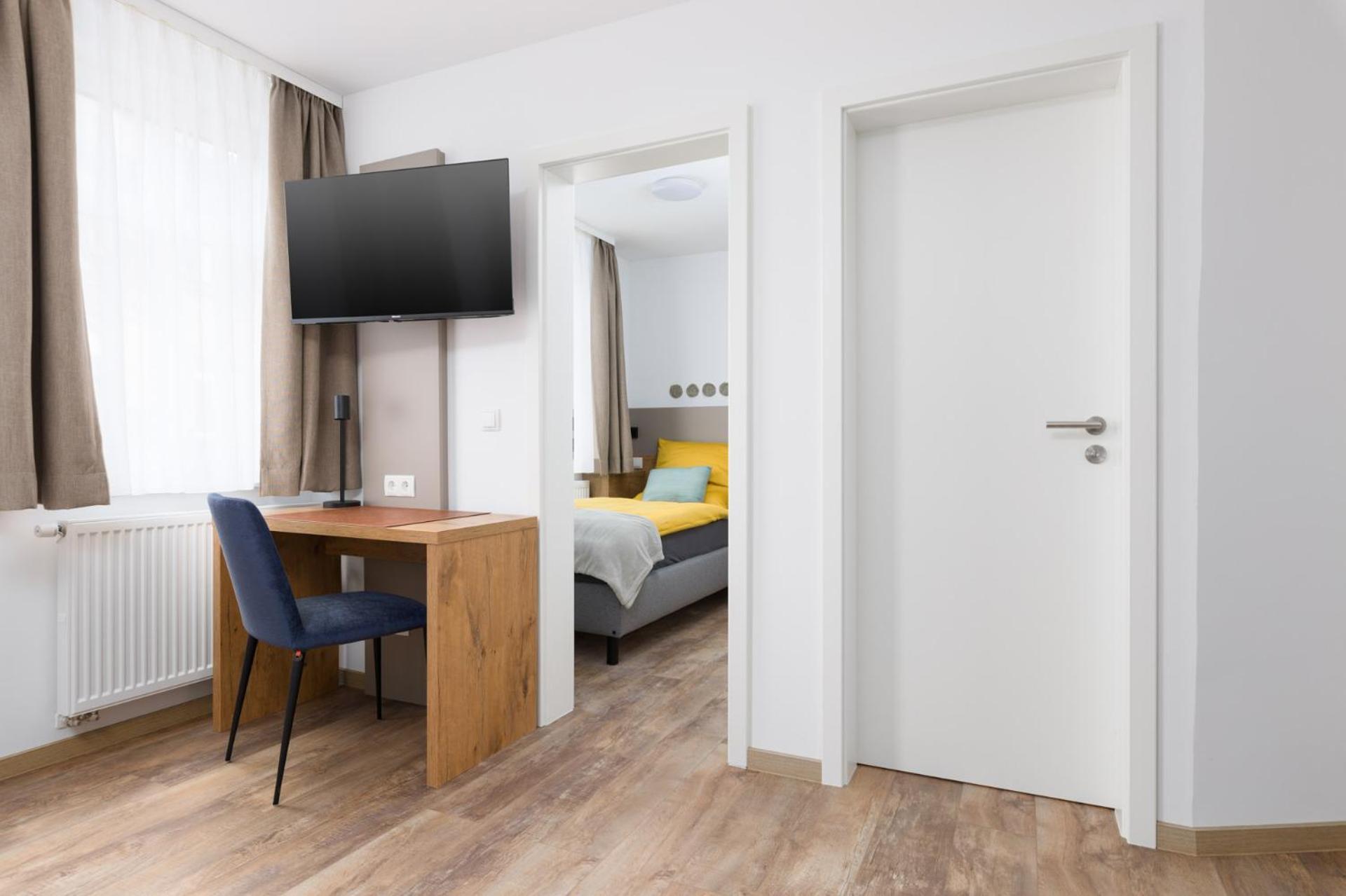 Hotel Zur Traube Uffenheim Buitenkant foto